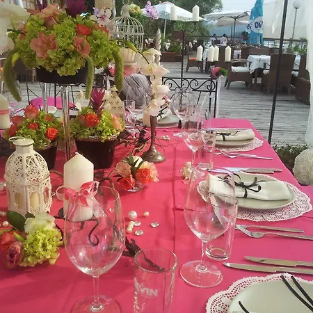 Luliaka Hotell 3*